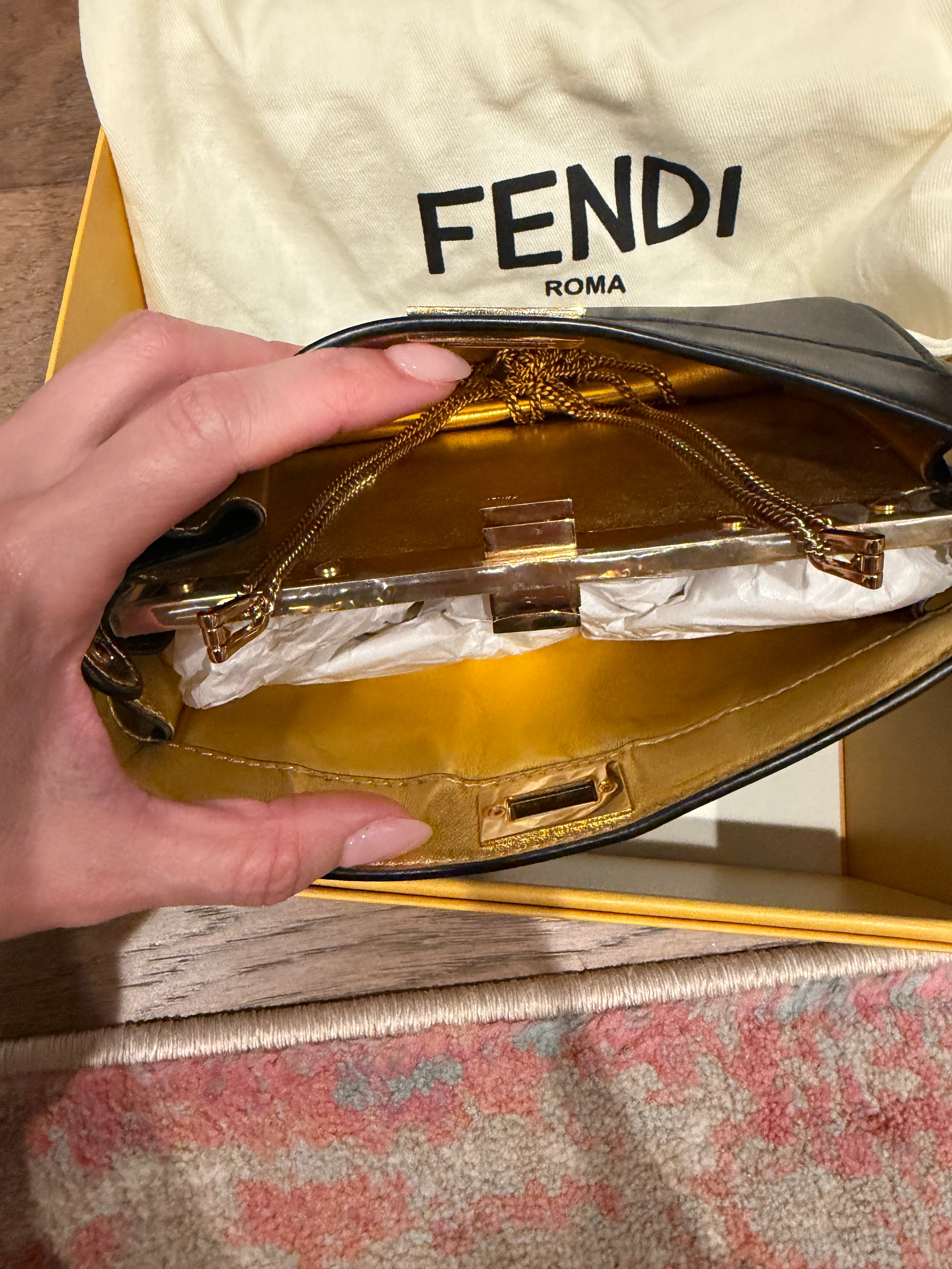 Fendi Peekaboo IseeU